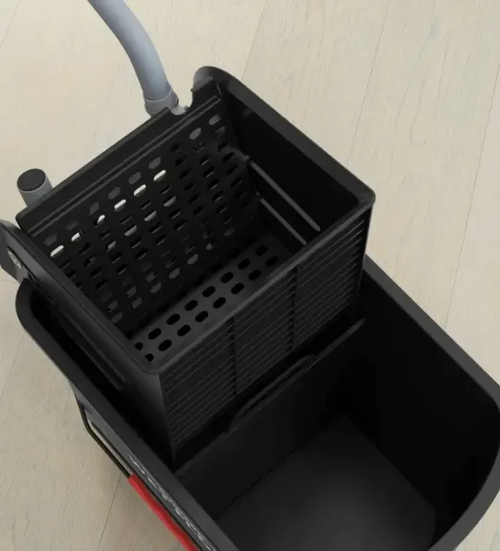 wozek-do-sprzatania-zestaw-do-sprzatania-20l-stan-nowy