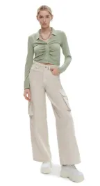 bezowe-spodnie-wide-leg-cargo-cropp-l