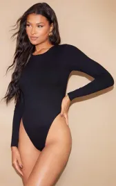 czarne-body-z-dlugim-rekawem-prettylittlething-s