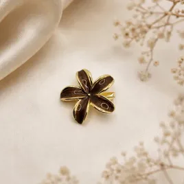 spinka-klamra-do-wlosow-ozdobna-mala-kwiatek-plumeria-metalowa-brazowa
