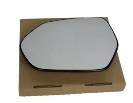 lewy-wklad-lusterka-toyota-yaris-p21-2020-