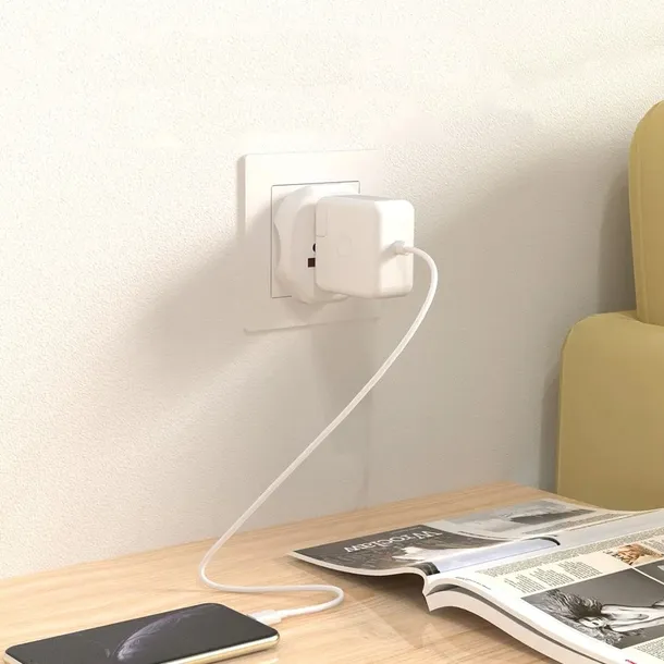 tech-protect-universal-travel-adapter-from-eu-white-stan-nowy