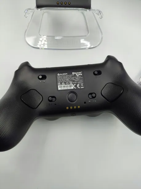 pad-bezprzewodowy-gamesir-tarantula-pro-pc-switch-ios-hall-effect-bundle-komunikacja-bezprzewodowa-radiowa