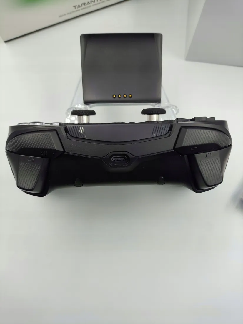 pad-bezprzewodowy-gamesir-tarantula-pro-pc-switch-ios-hall-effect-bundle-stan-powystawowy