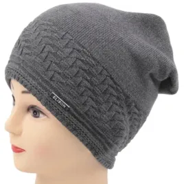 szare-czapki-damskie-zimowe-beanie-czapka-damska-zimowa-elegancka