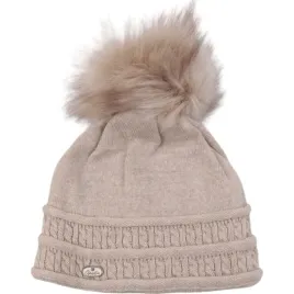 bezowe-czapki-damskie-zimowe-z-pomponem-czapka-damska-zimowa-elegancka