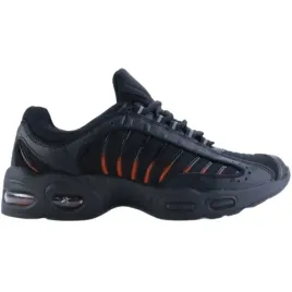 czarne-buty-sportowe-damskie-sneakersy-na-platformie-wygodne