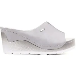 srebrne-klapki-damskie-na-platformie-buty-koturny-wsuwane-lekkie-wygodne