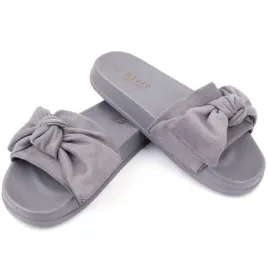 szare-klapki-damskie-z-kokarda-gumowe-buty-domowe-lekkie-wygodne