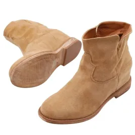 botki-damskie-ocieplane-na-ukrytum-koturnie-buty-zimowe-zamszowe-camelowe