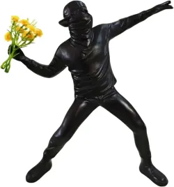 dekoracja-figura-banksy-abstrakcyjna-rzezba-zywica-26-cm-na-prezent