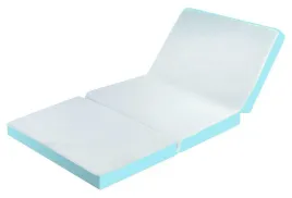 materac-turystyczny-120x60x6-blekitny-skladany