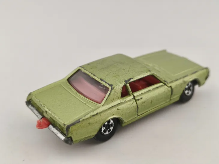 matchbox-mercury-cougar-stan-nowy