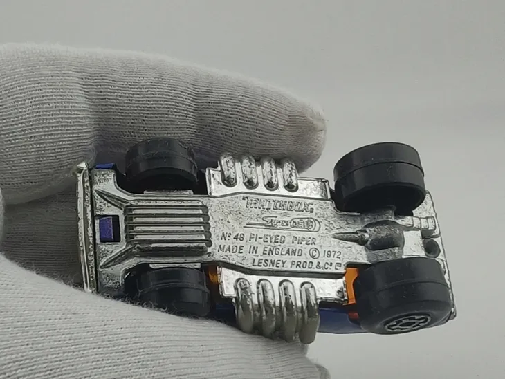 matchbox-pi-eyed-pirer-marka-matchbox