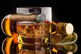 szklanka-na-whisky-i-cygaro