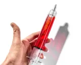 dlugopis-strzykawa-xxl-kolor-czerwony