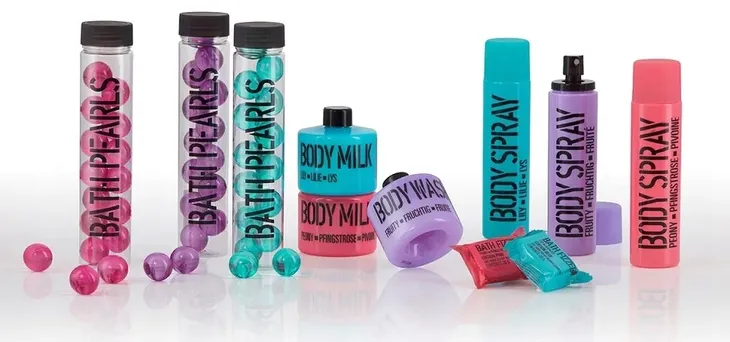 stackable-translucent-lime-pet-bottle-body-wash-300ml-white-spicy-frag-przeznaczenie-prysznic