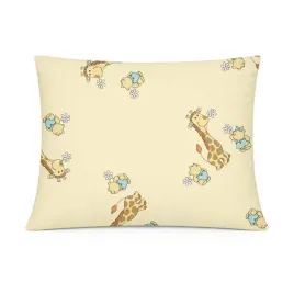 poszewka-dziecieca-z-kory-70x80-zolta-w-zyrafy-i-misie-karo-kids-collection
