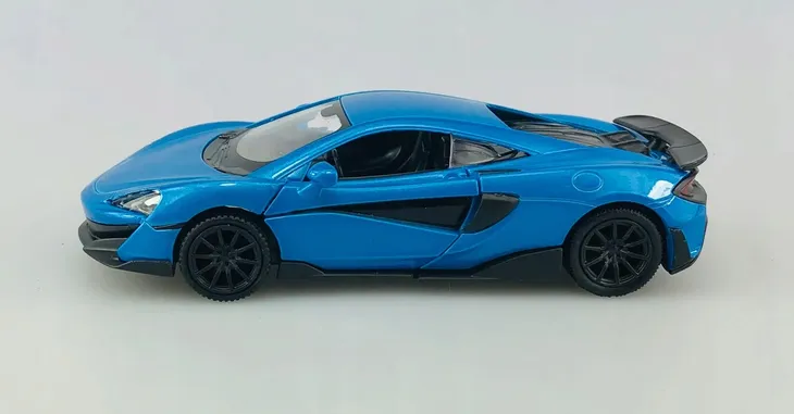 mclaren-600lt-niebieski-stan-zlozenia-calosc-die-cast