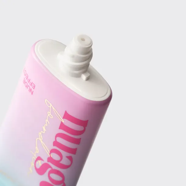 vivienne-sabo-nude-effect-foundation-01-konsystencja-kremowa