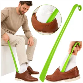 lyzka-do-butow-kij-do-butow-dluga-kolorowa-plastikowa-43cm-z-haczykiem