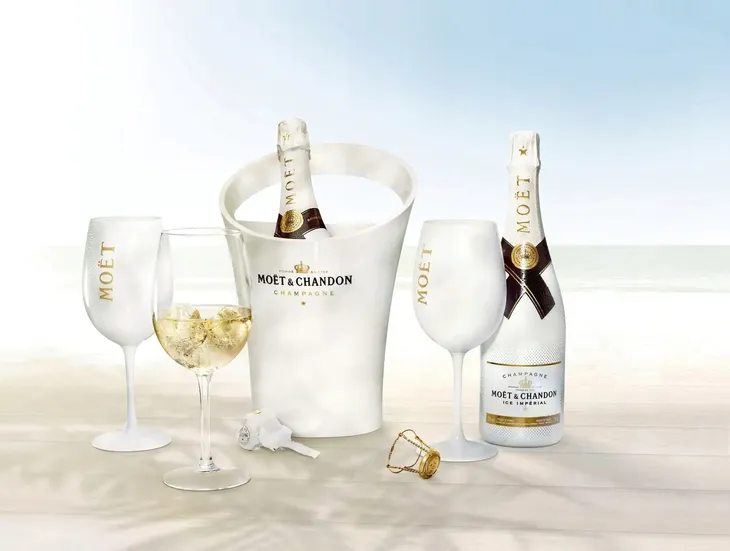 wiaderko-do-szampanu-moet-and-chandon-rodzaj-wiaderko