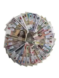 zestaw-52-roznych-banknotow-swiata-prawdziwe-pieniadze-z-roznych-krajow