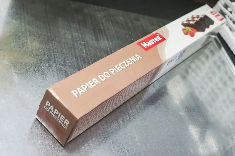 master-papier-do-pieczenia-kartonik-038x8m-s142