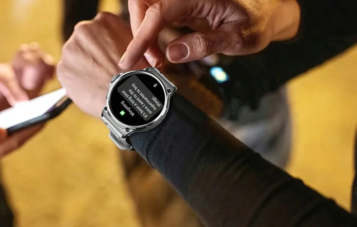 smartwatch-colmi-v69-srebrny-kolor-koperty-czarny