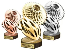 3szt-komplet-statuetek-z-drewna-nadruk-kolor-22-19-16-cm-kolarstwo-grawerki