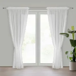 firana-140x270-agness-biala-o-strukturze-drobnej-siatki-z-falbanka