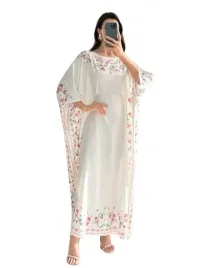 shein-biala-sukienka-maxi-z-kwiatowym-printem-1hb