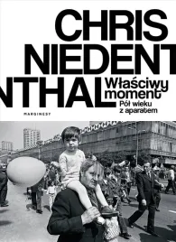 wlasciwy-moment-pol-wieku-z-aparatem