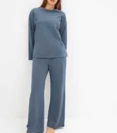 b-p-c-niebieska-bluza-basic-damska-r-44-46