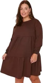 trendyol-brazowa-sukienka-plus-size-z-marszczeniami-dlugi-rekaw-44-jqa