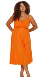 trendyol-pomaranczowa-sukienka-plus-size-na-ramiaczkach-midi-44-5aa
