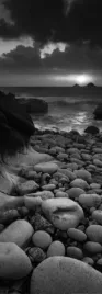 rocky-beach-at-sunset-cornwall-helen-dixon-plakat-obraz-33x95cm