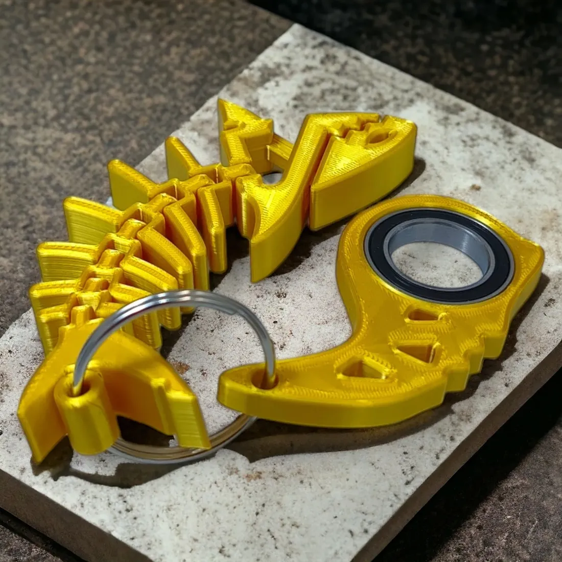 keyspinner-keyrambit-rekinek-brelok