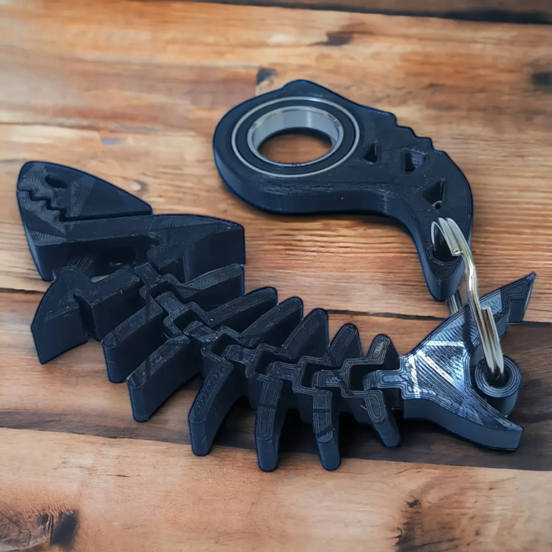 keyspinner-keyrambit-rekinek-brelok
