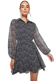 trendyol-czarna-sukienka-rozkloszowana-w-bialy-print-nad-kolano-36-5ea