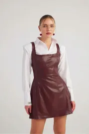 brazowa-prosta-sukienka-na-ramiaczkach-z-eko-skory-mini-xs-5ga