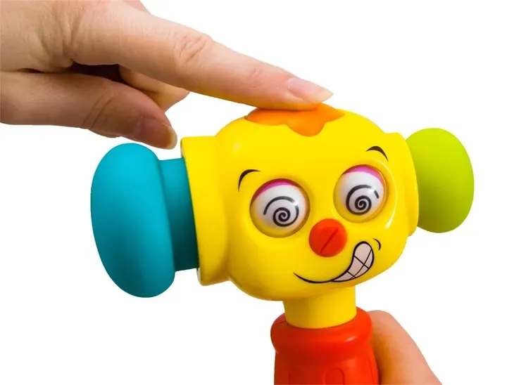 zabawka-interaktywna-wesoly-mloteczek-marka-leantoys-plec-unisex