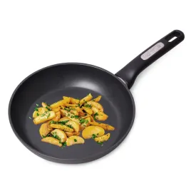 patelnia-tradycyjna-kamille-24-cm-non-stick-nieprzywierajaca