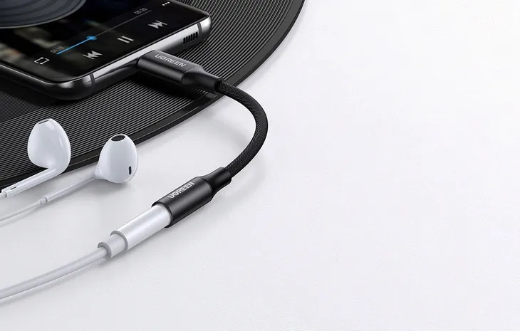 adapter-ugreen-do-sluchawek-mini-jack-35mm-usb-c-marka-ugreen-waga-z-opakowaniem-0-15-kg