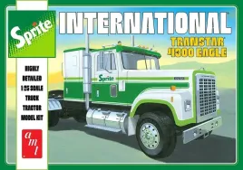 model-plastikowy-ciezarowka-1-25-international-transtar-4300-eagle-sprite