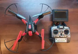 quadrocopter-sky-hawkeye-24ghz-monitor-lcd-dron