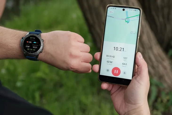 smartwatch-tracer-gp-fit2-czarny-zlacza-brak