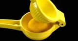 pojemnik-na-talerze-flexispace-material-wykonania-plastik