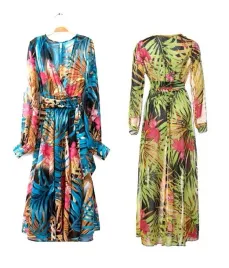 letnia-sukienka-w-kwiaty-codzienna-plaza-wakacje-maxi-jungle-niebieska-lato