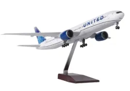 model-samolotu-boeing-777-united-airlines-kolekcjonerska-replika-47cm-1-157